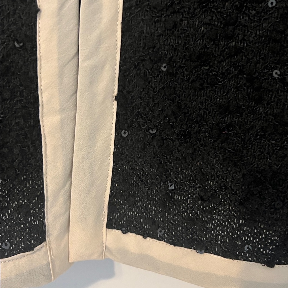 A Rêve sweater. - Picture 5 of 11